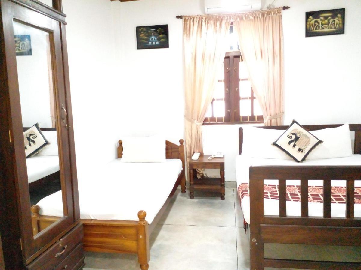 Muduna Walawwa Hotel Kandy